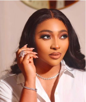 Lilian Esoro